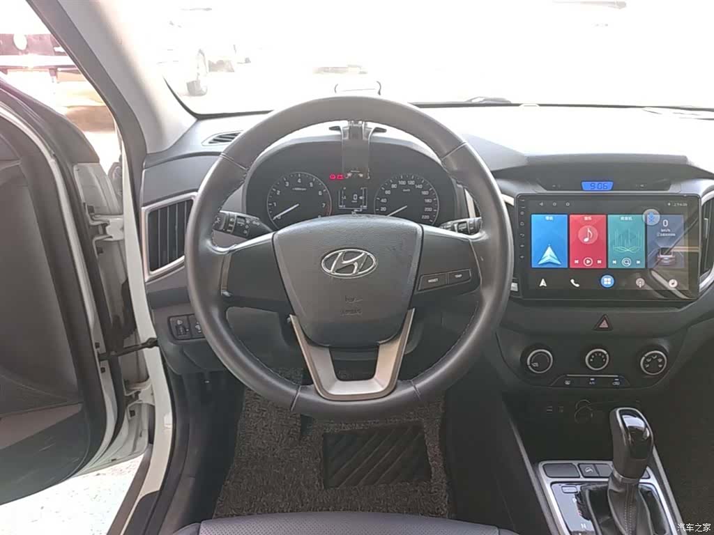 Hyundai ix25, 2016 11