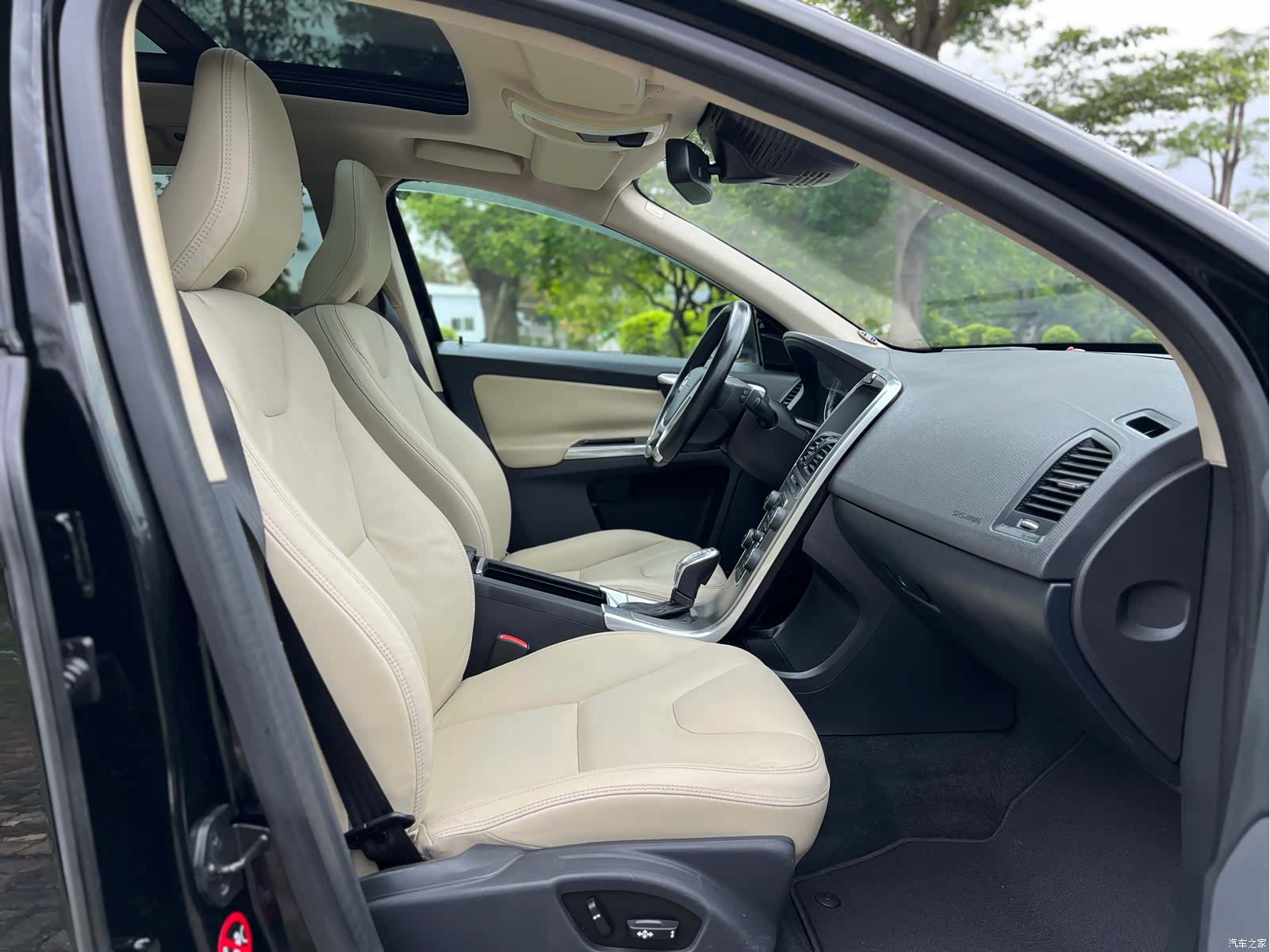 Volvo XC60, 2012 17