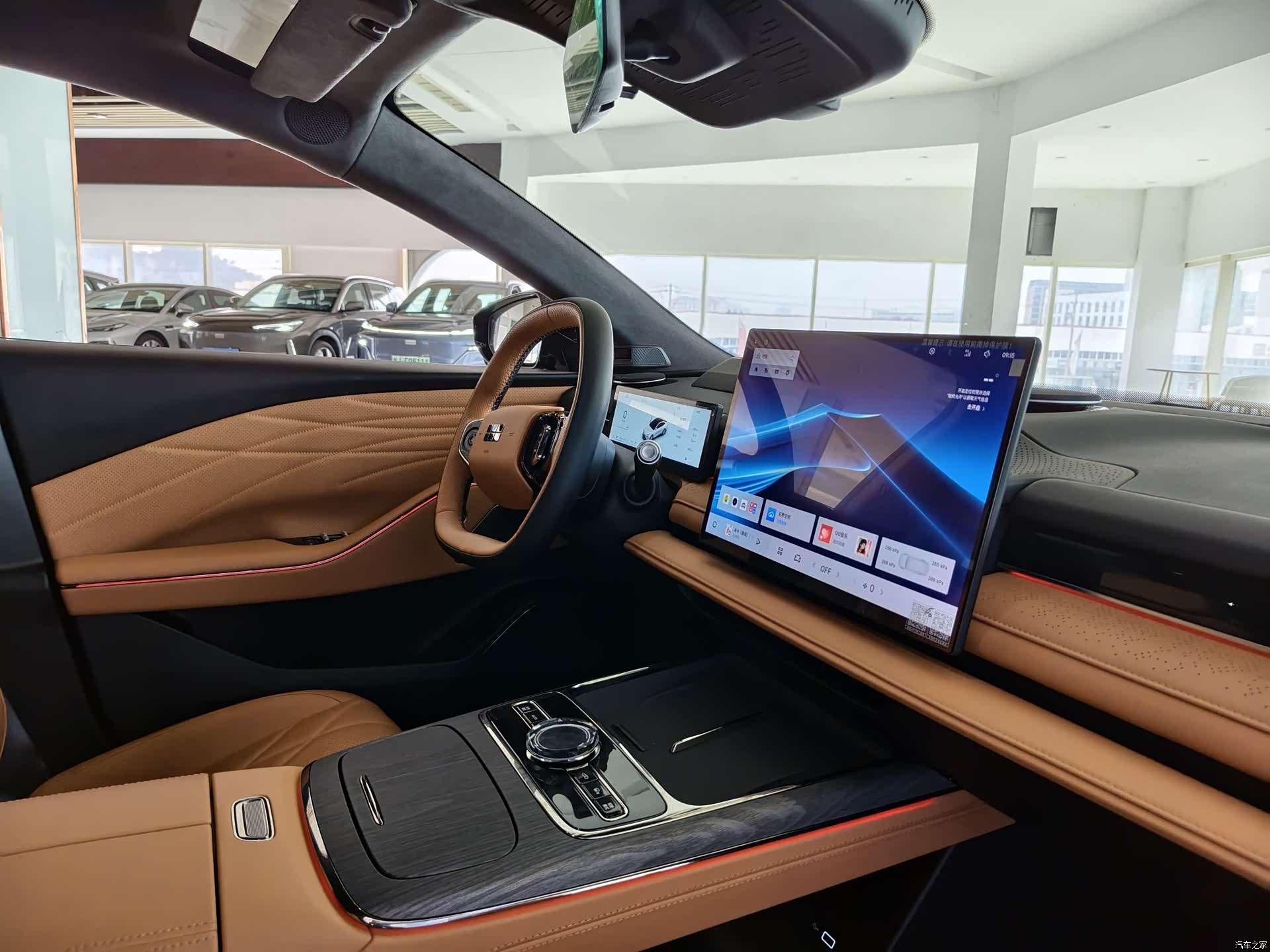 Geely 8, 2025 19