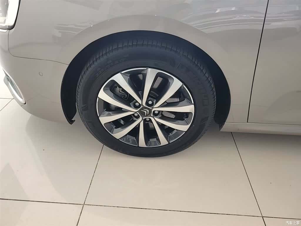 Citroen C6, 2018 23