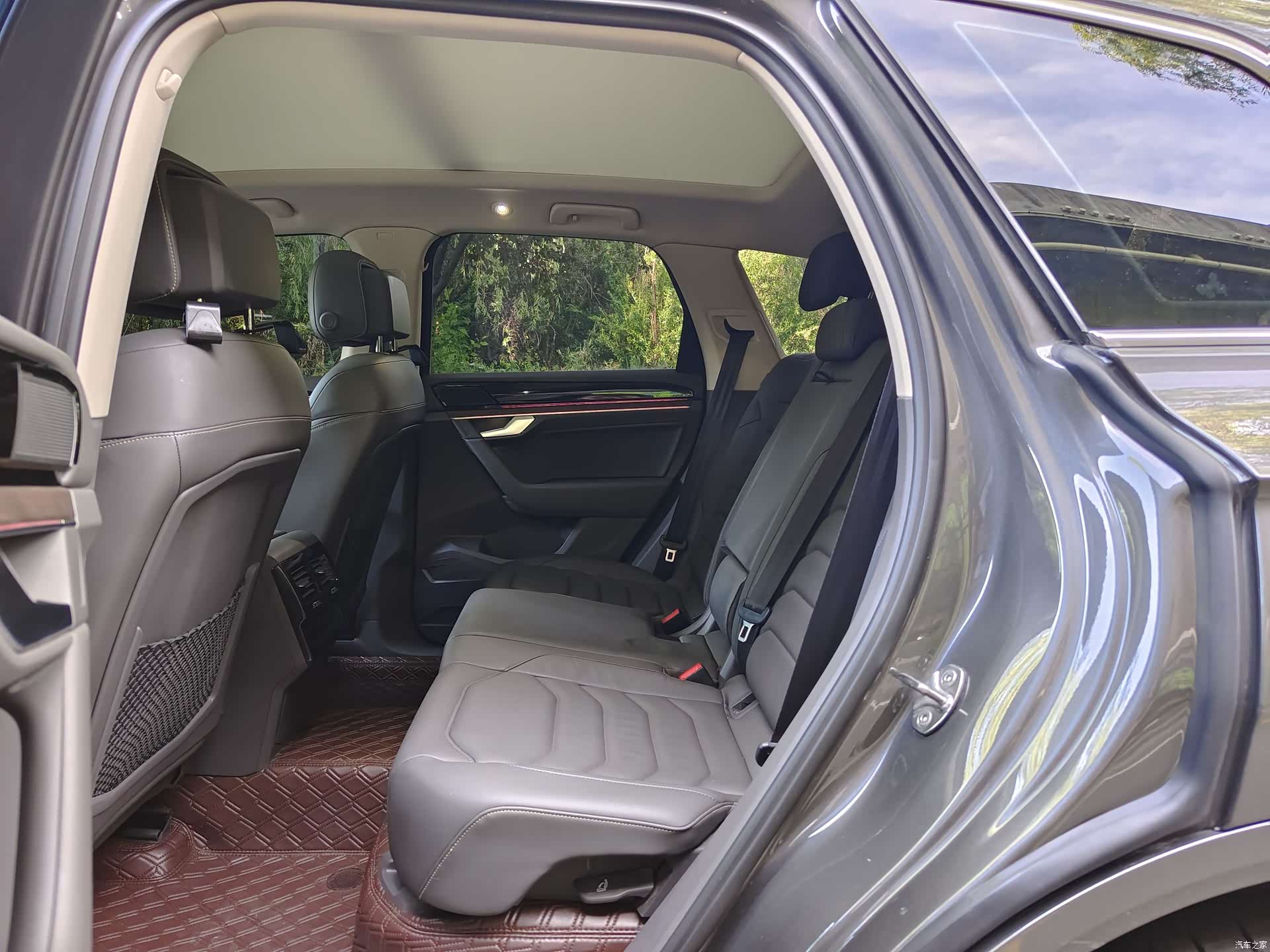 Volkswagen Touareg, 2023 15