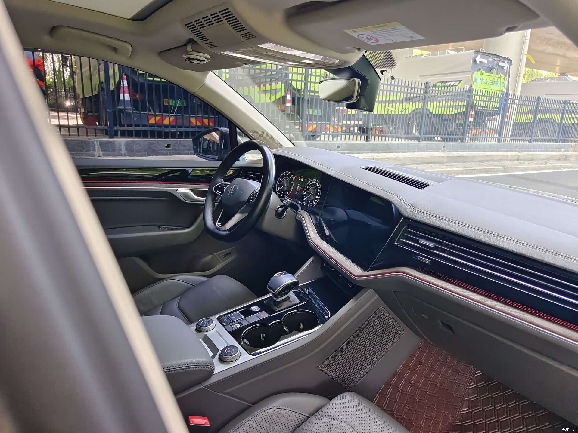 Volkswagen Touareg, 2023 20