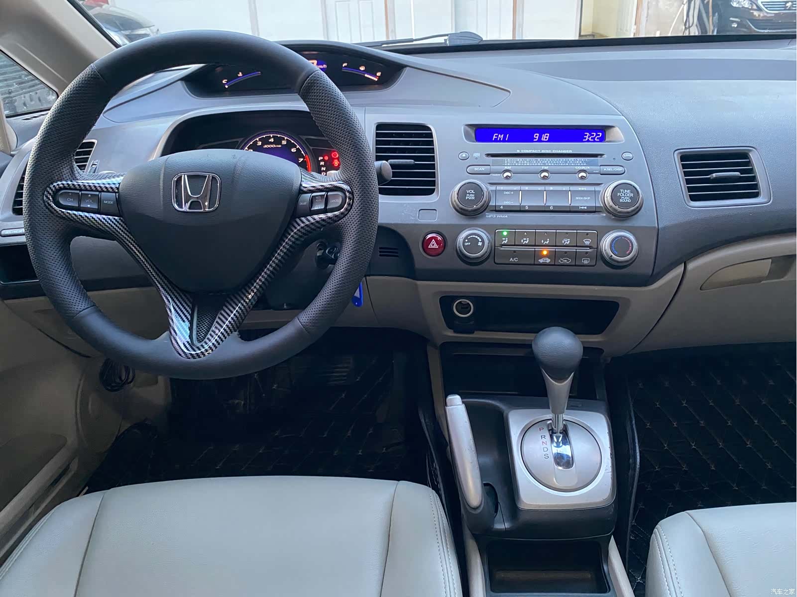 Honda Civic, 2011 4