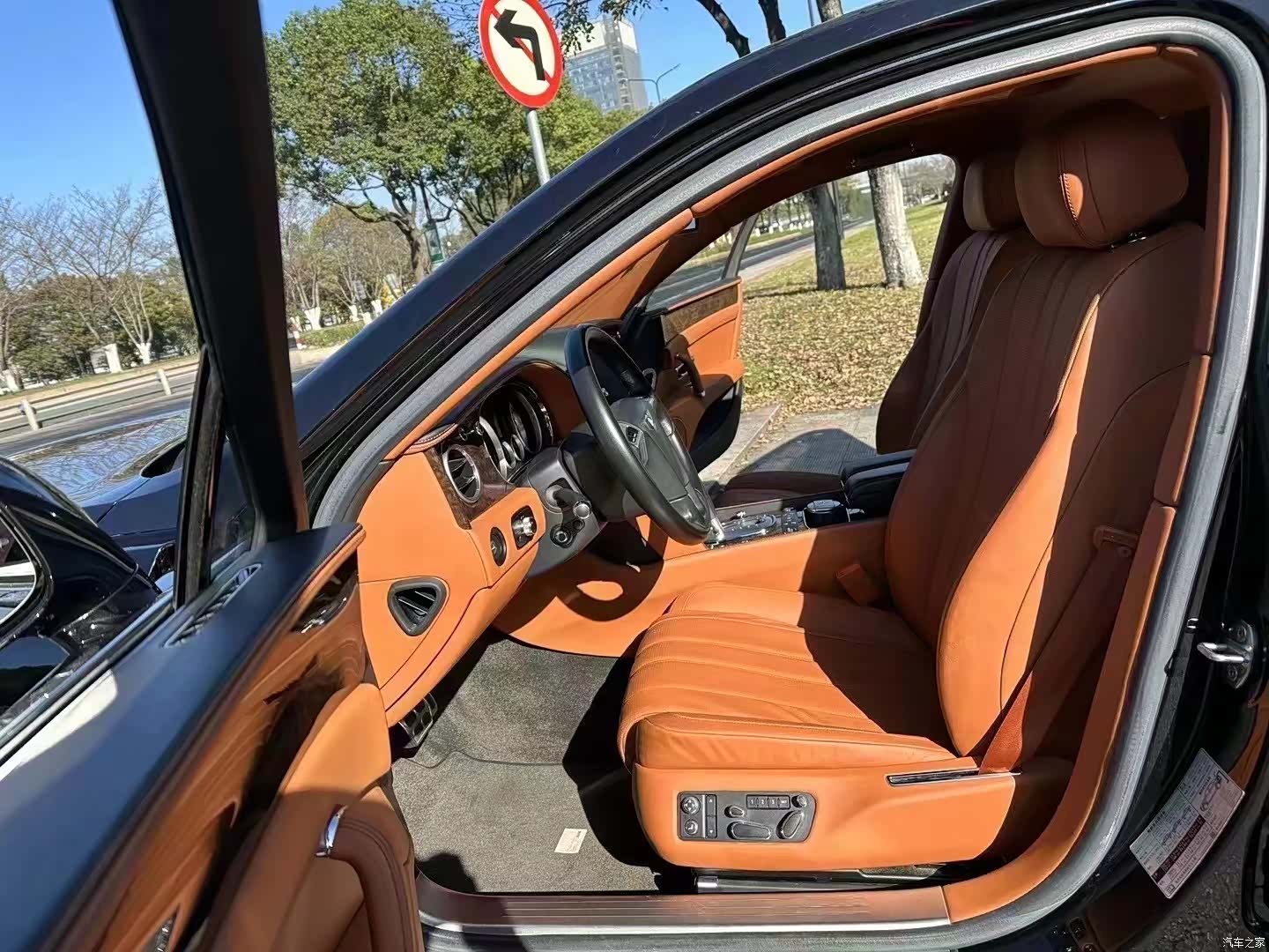 Bentley Flying Spur, 2016 7