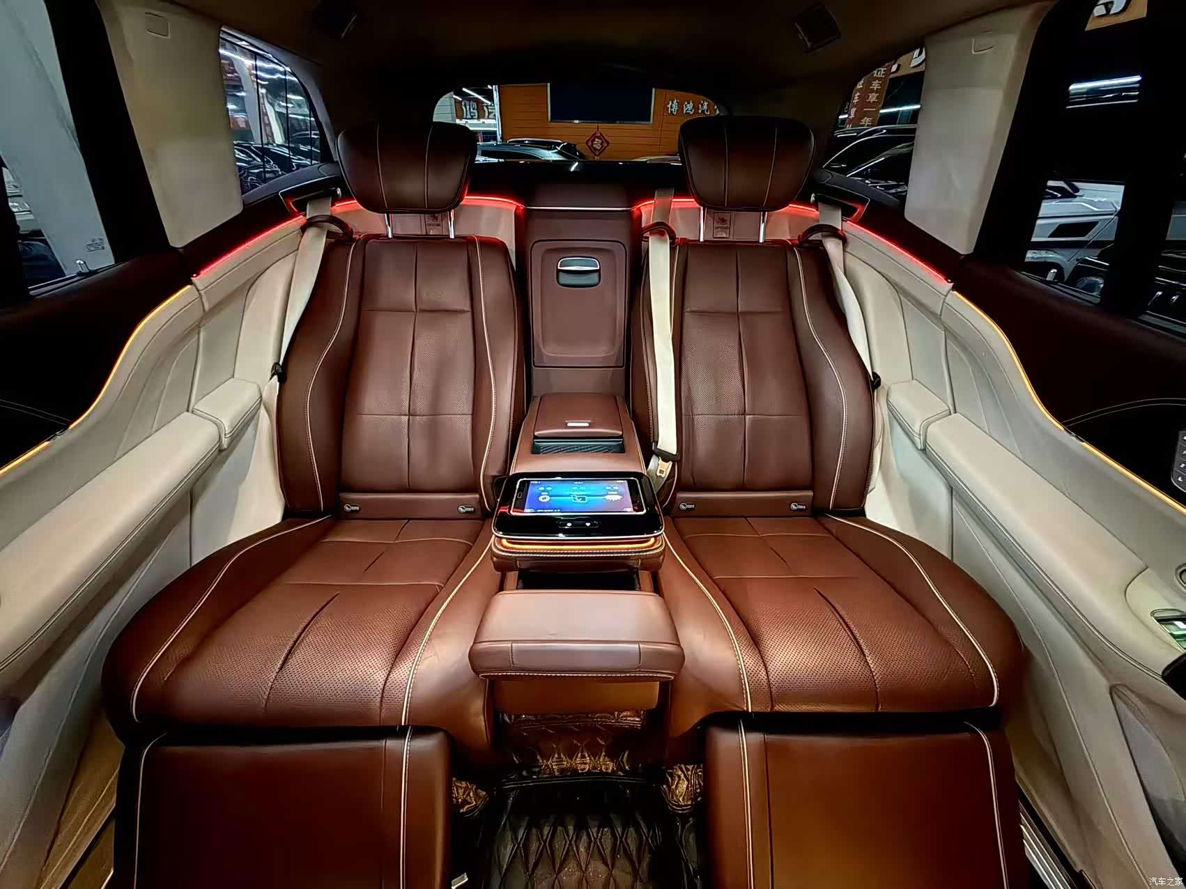 Maybach GLS, 2022 17