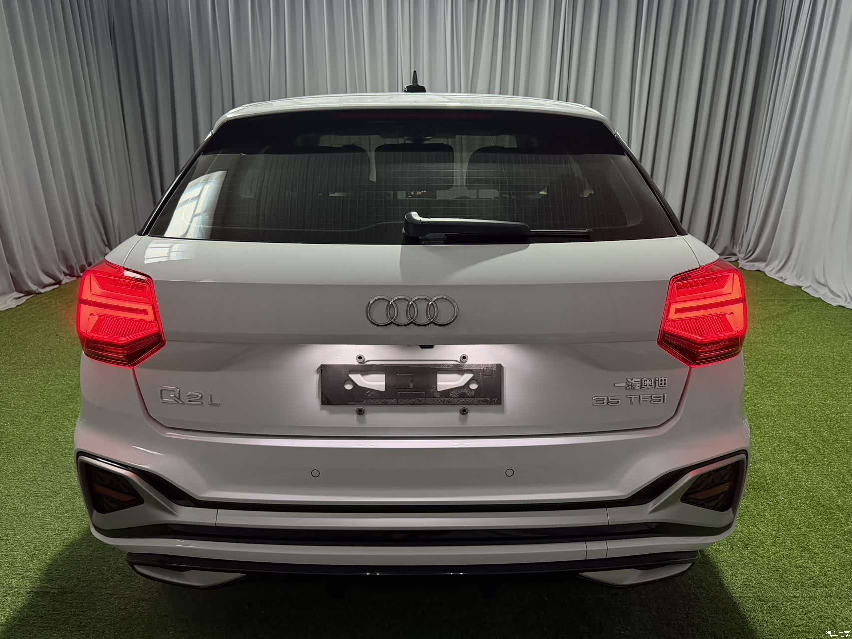 Audi Q2L, 2022 4