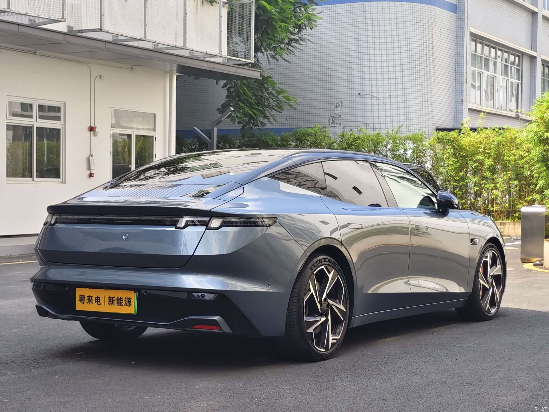 Lynk & Co Z10, 2025 6
