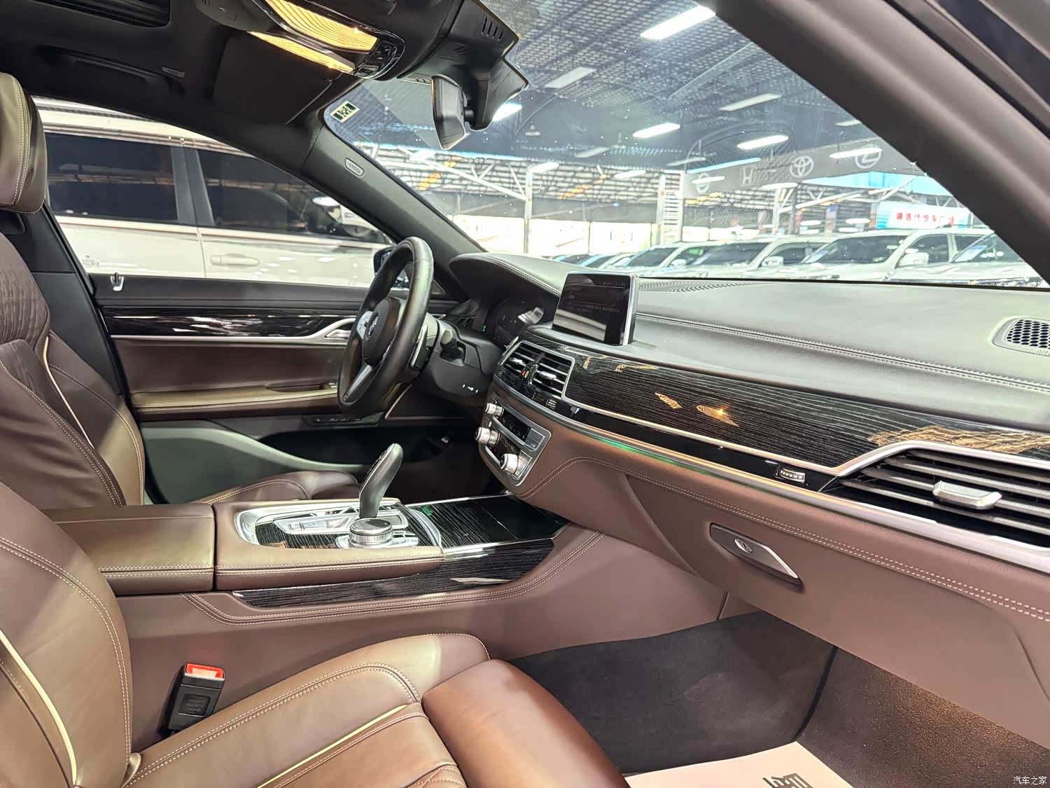 BMW 7 Series, 2021 6