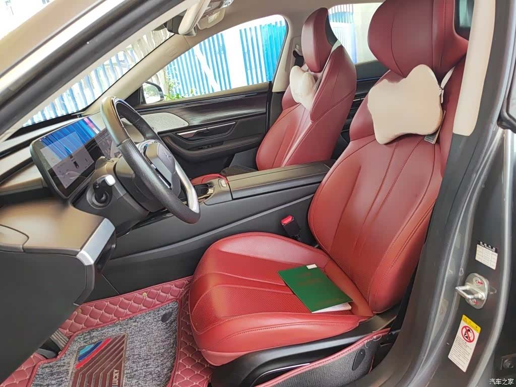 Xpeng P7, 2021 8