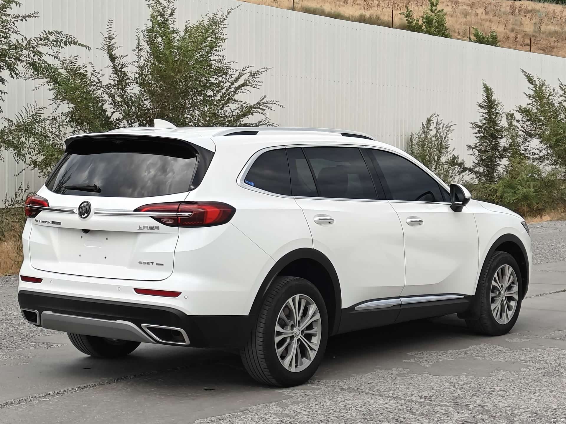 Buick Envision Plus, 2023 все фото