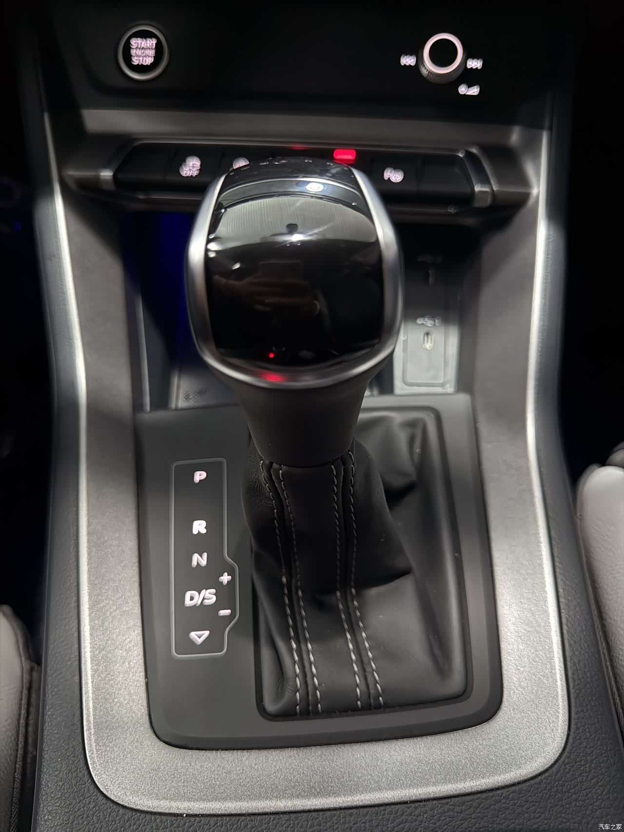 Audi Q3, 2022 14