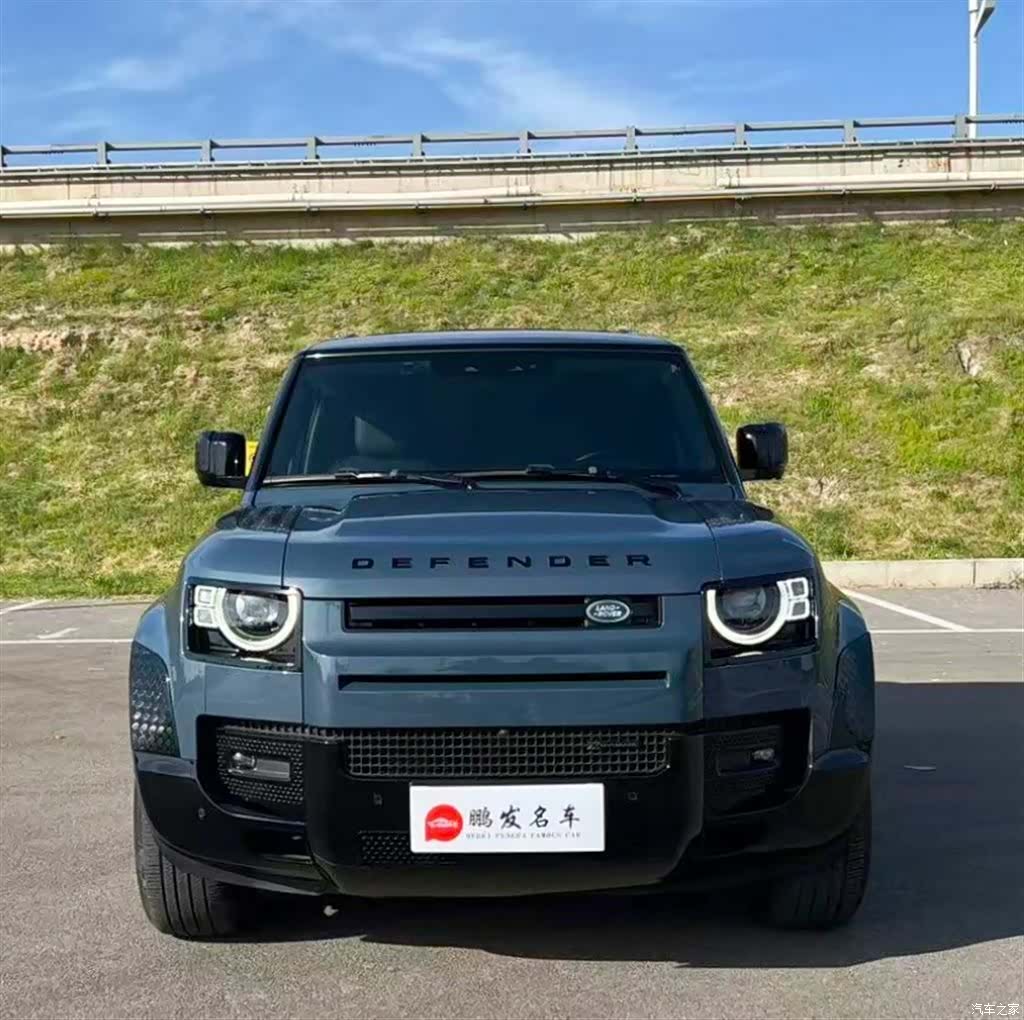 Land Rover Defender, 2022 2