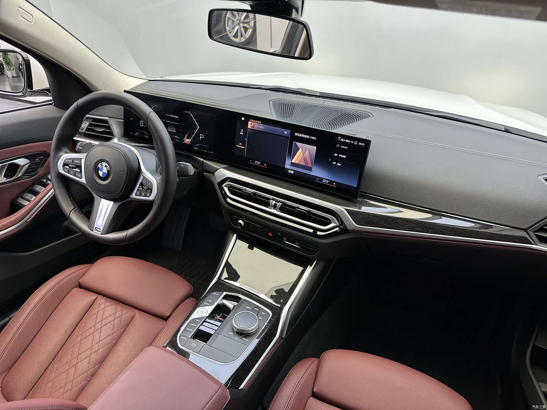 BMW 3 Series, 2023 21