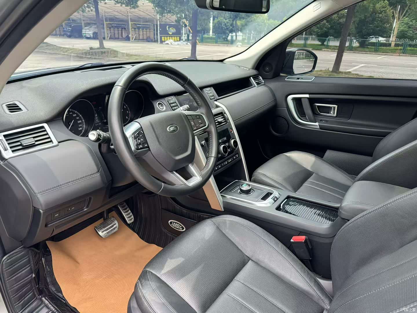 Land Rover Discovery, 2017 4