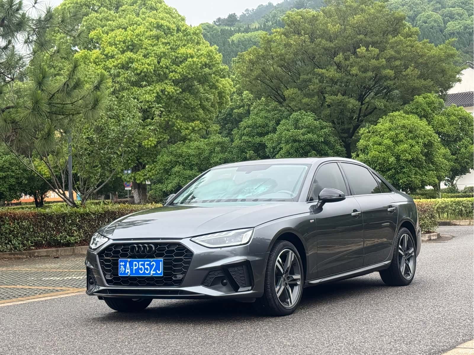 Audi A4L, 2022 1