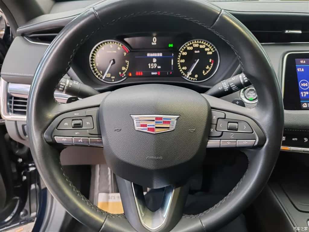Cadillac XT4, 2022 6