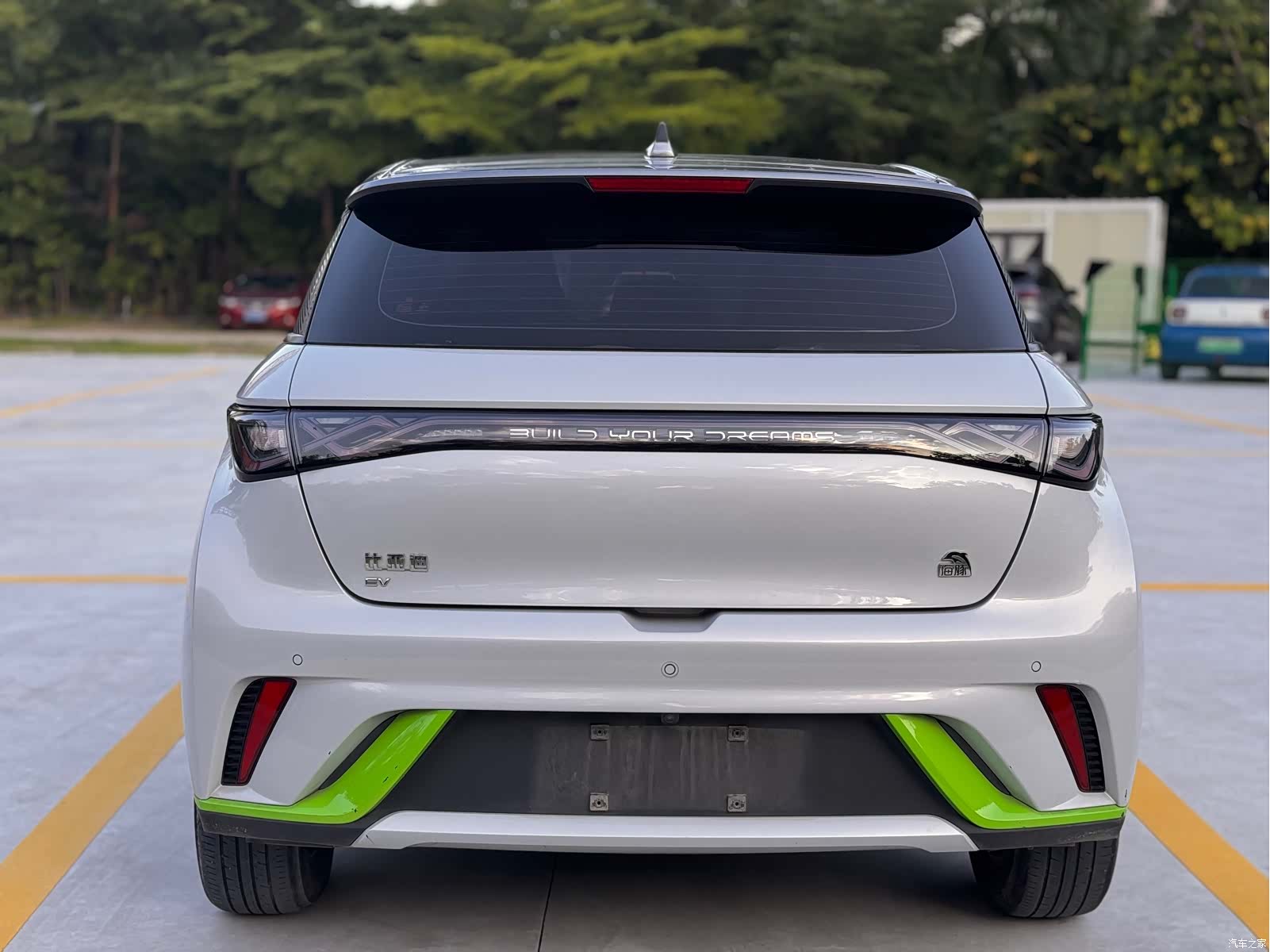 BYD Dolphin, 2022 20