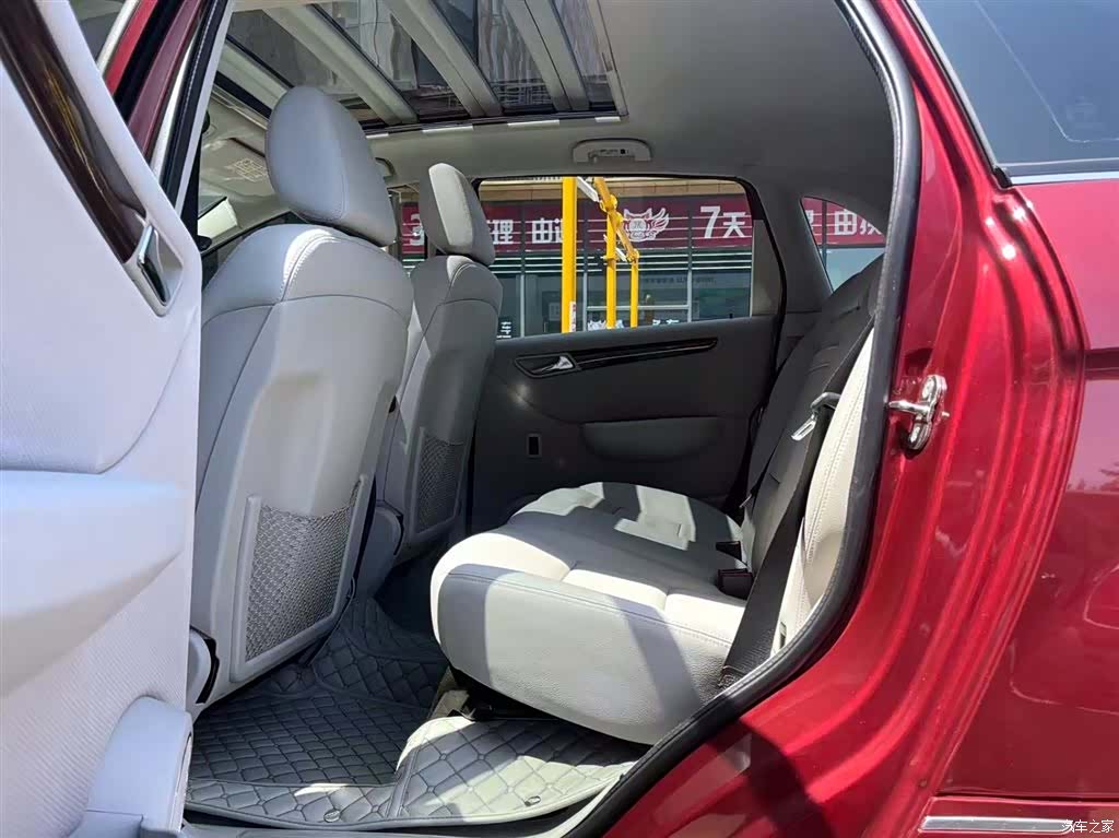 Mercedes-Benz B-Class, 2010 9