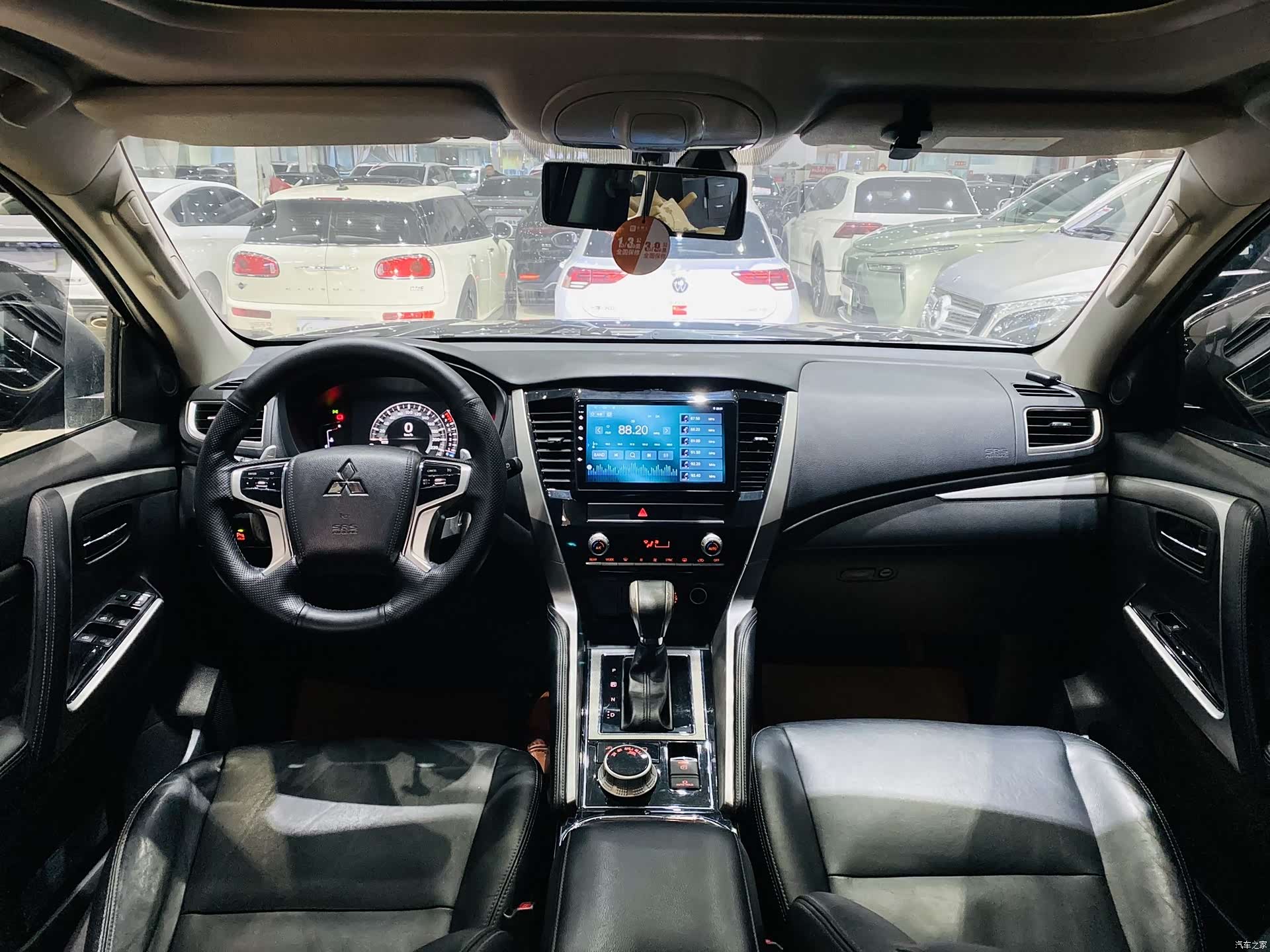 Mitsubishi Pajero, 2020 4