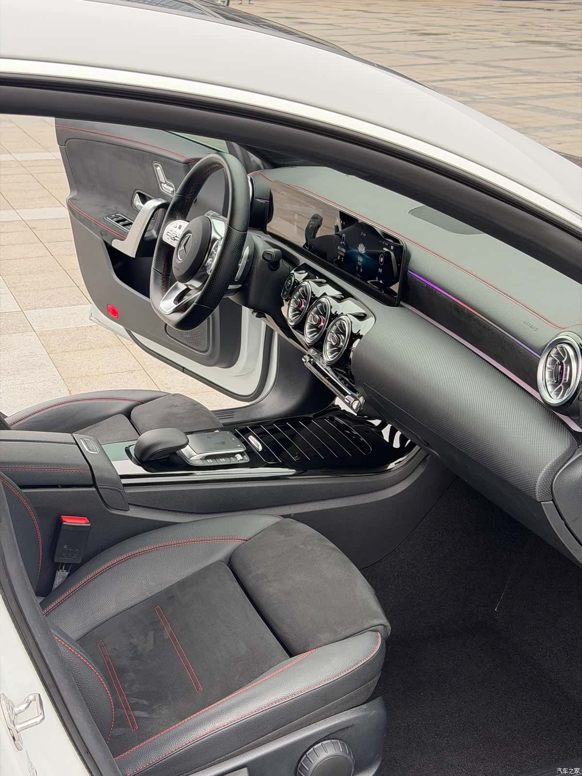 Mercedes-Benz CLA, 2021 11