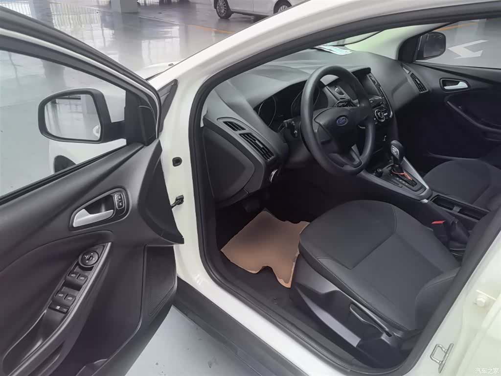 Ford Focus, 2016 16