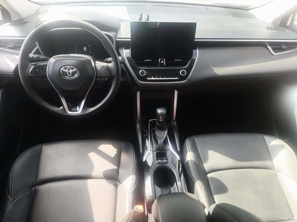 Toyota Frontlander, 2025 10
