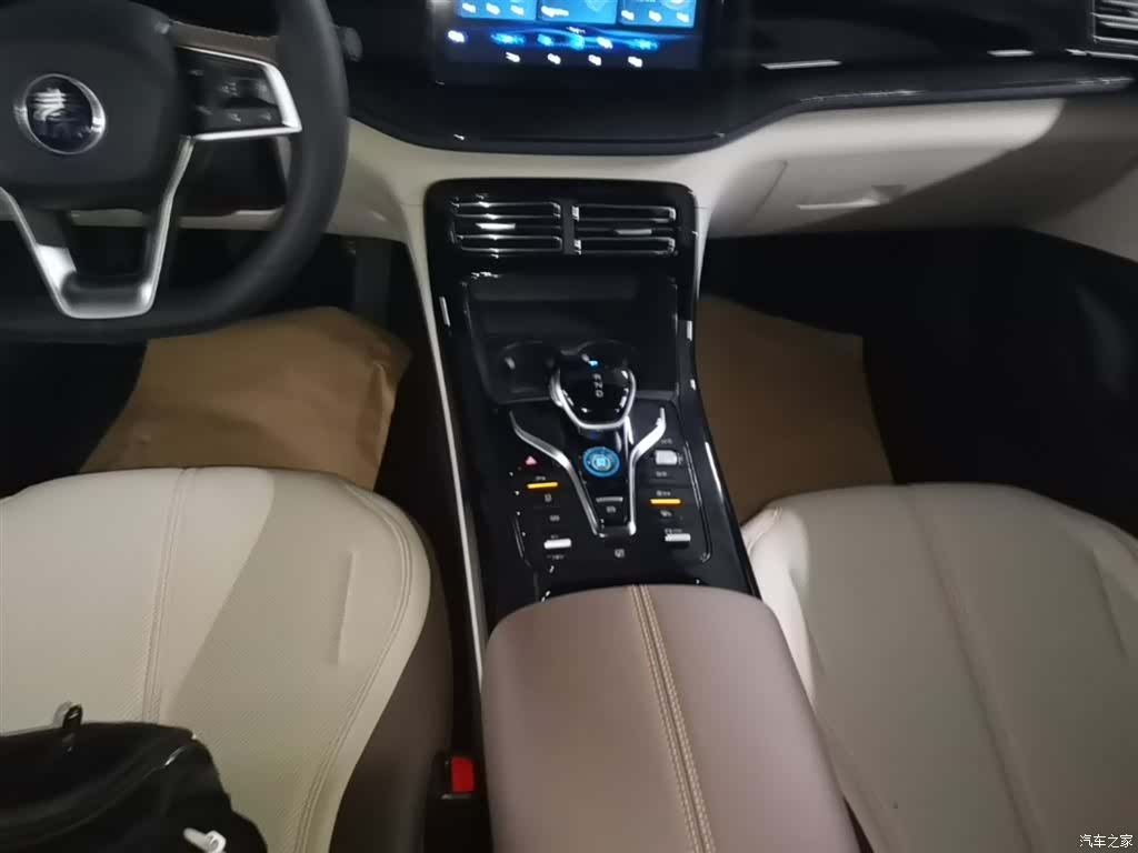 BYD Qin, 2023 14