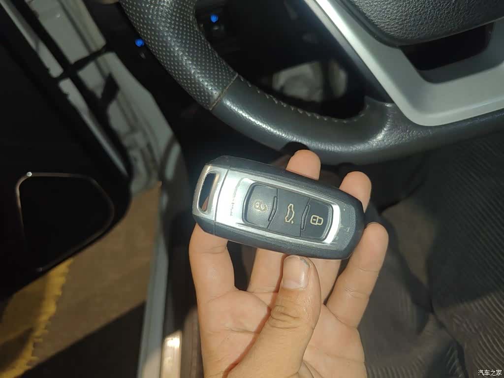Geely Emgrand, 2017 9