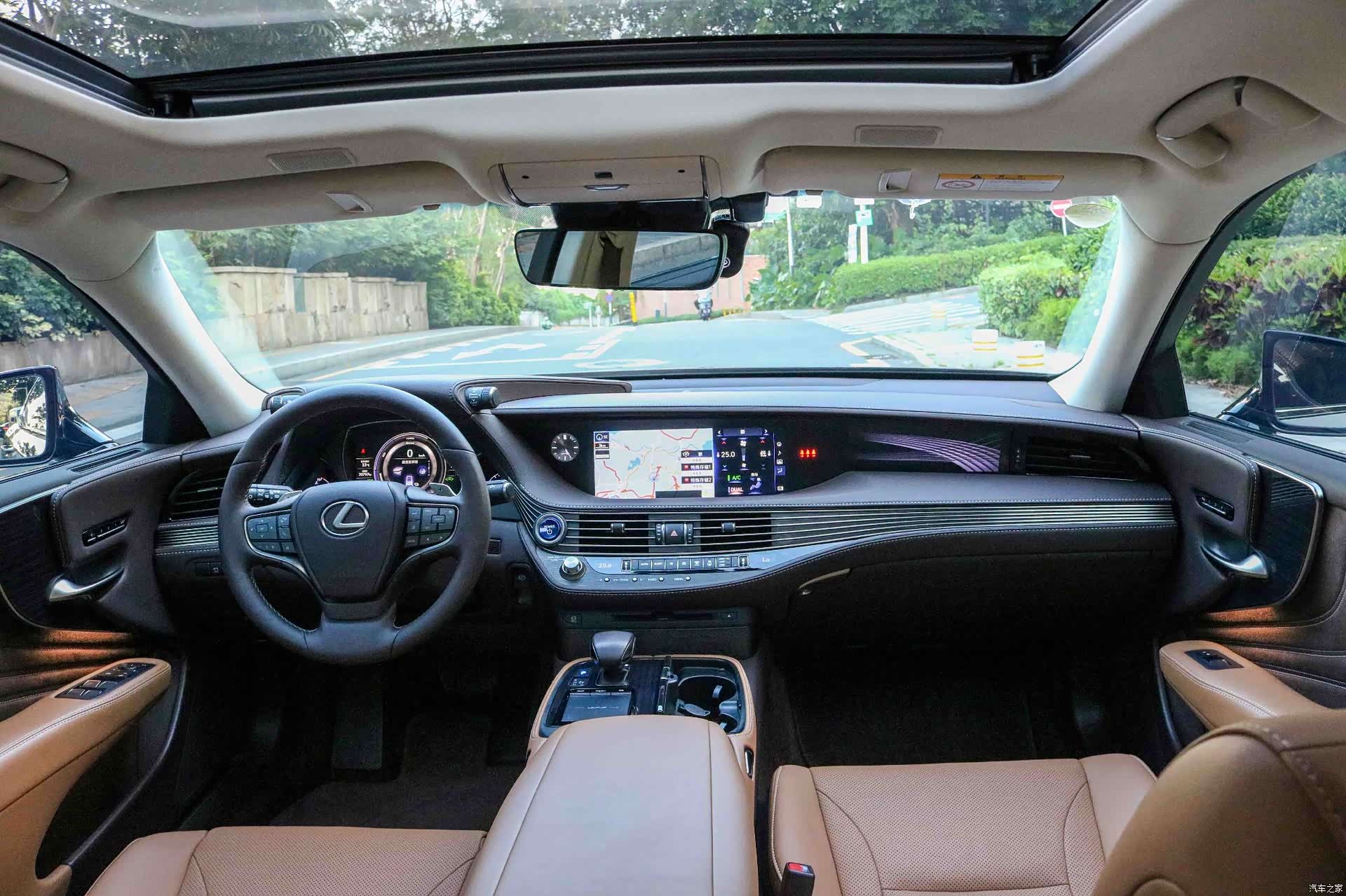 Lexus LS, 2020 6