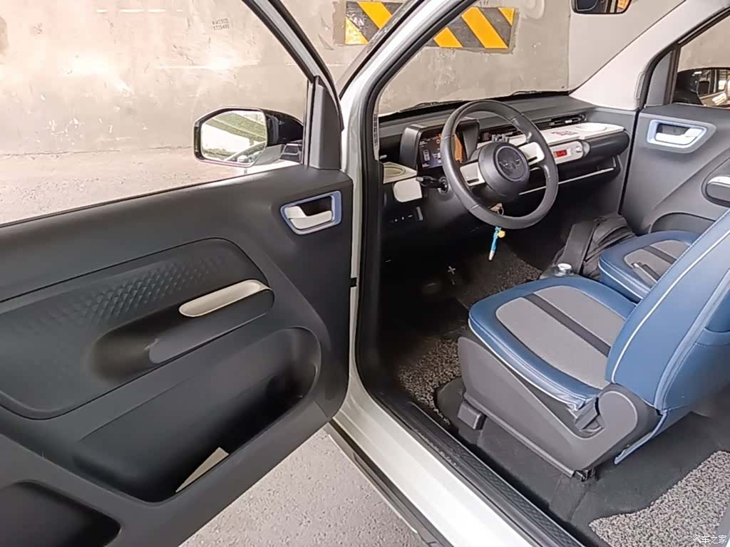 Wuling MINIEV, 2022 16
