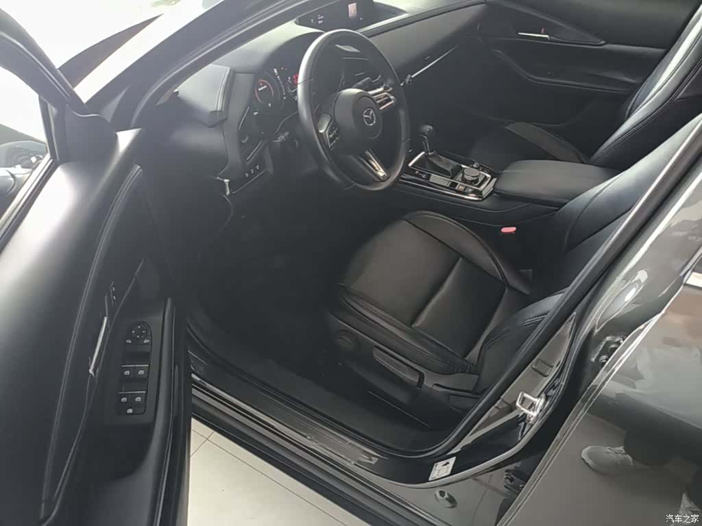 Mazda CX-30, 2020 16