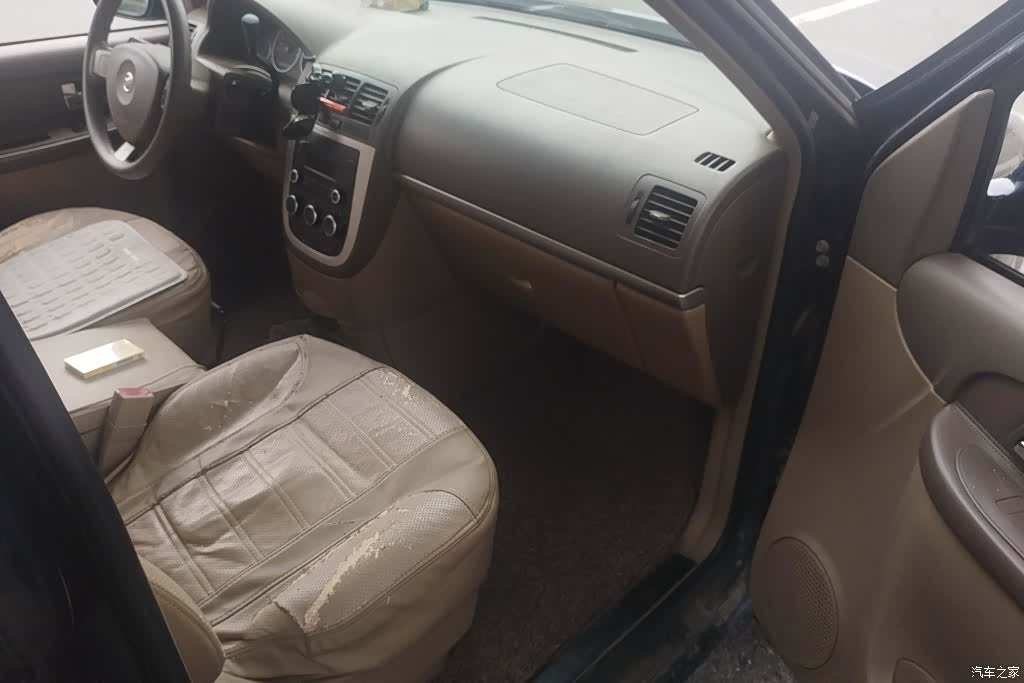 Buick GL8, 2017 8
