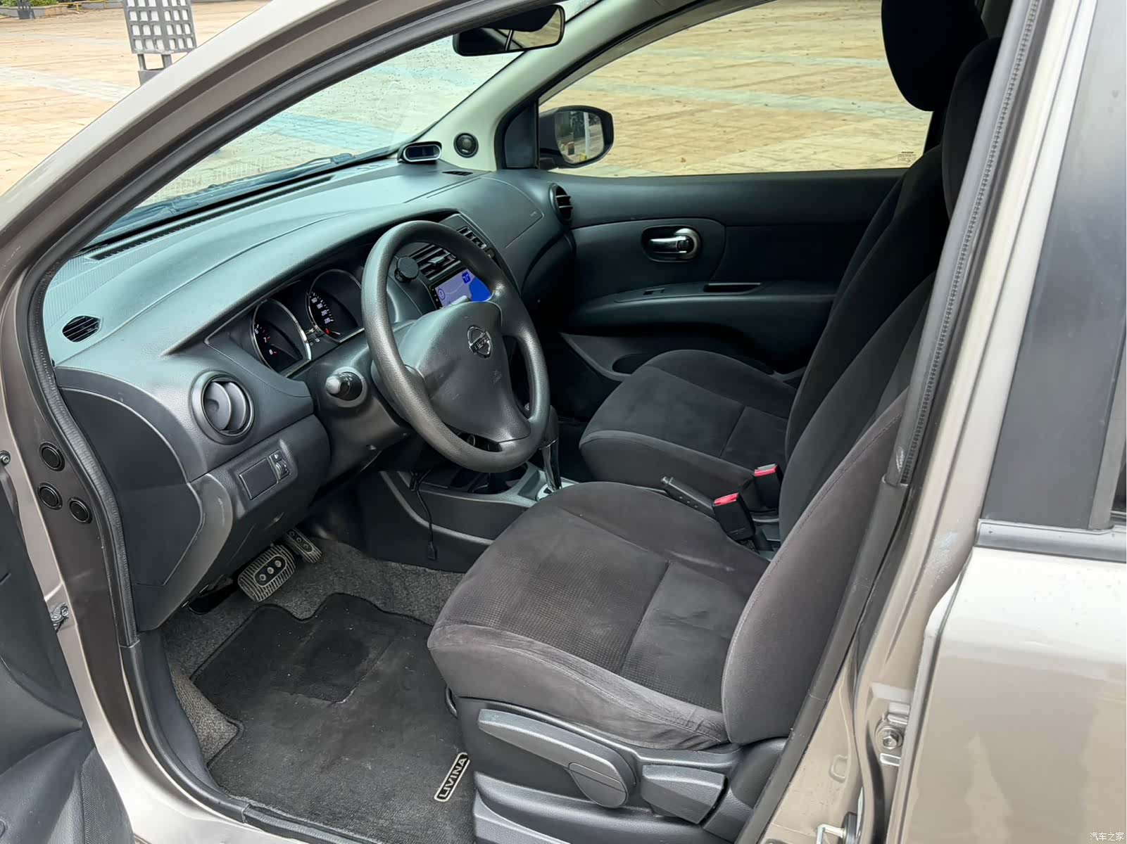 Nissan 1.6XE, 2013 4