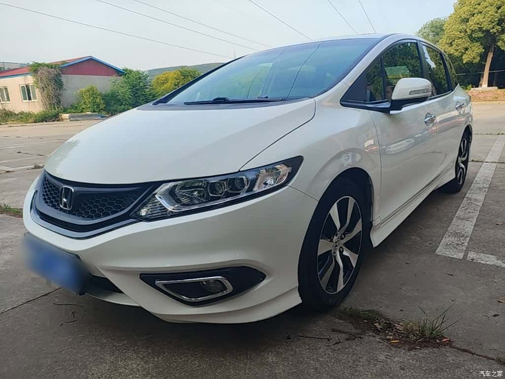 Honda Jade, 2015 1