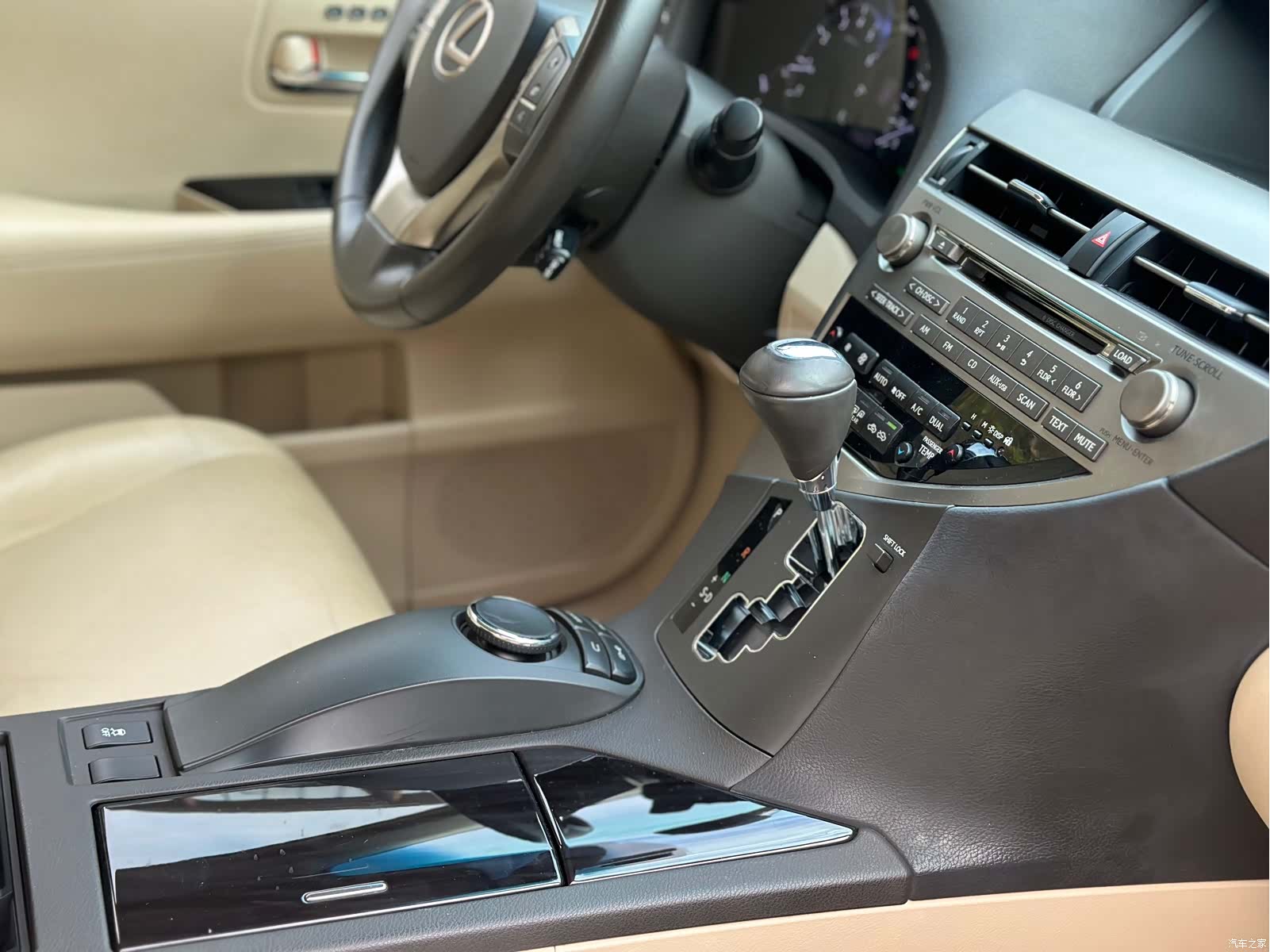 Lexus RX, 2015 14