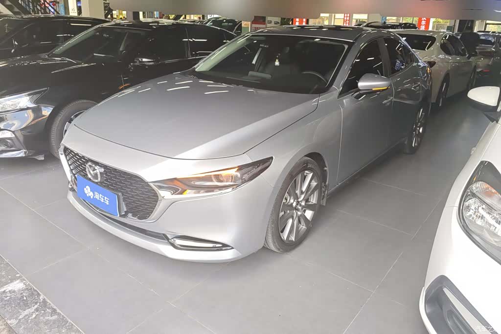 Mazda Mazda3, 2021 1