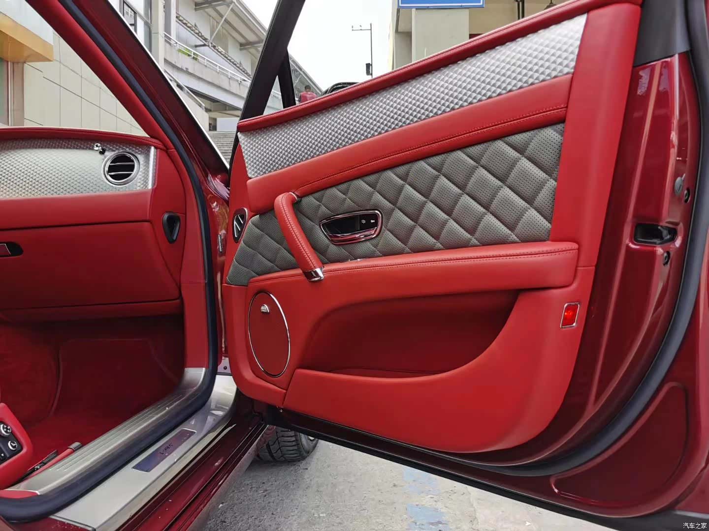 Bentley Flying Spur, 2018 8