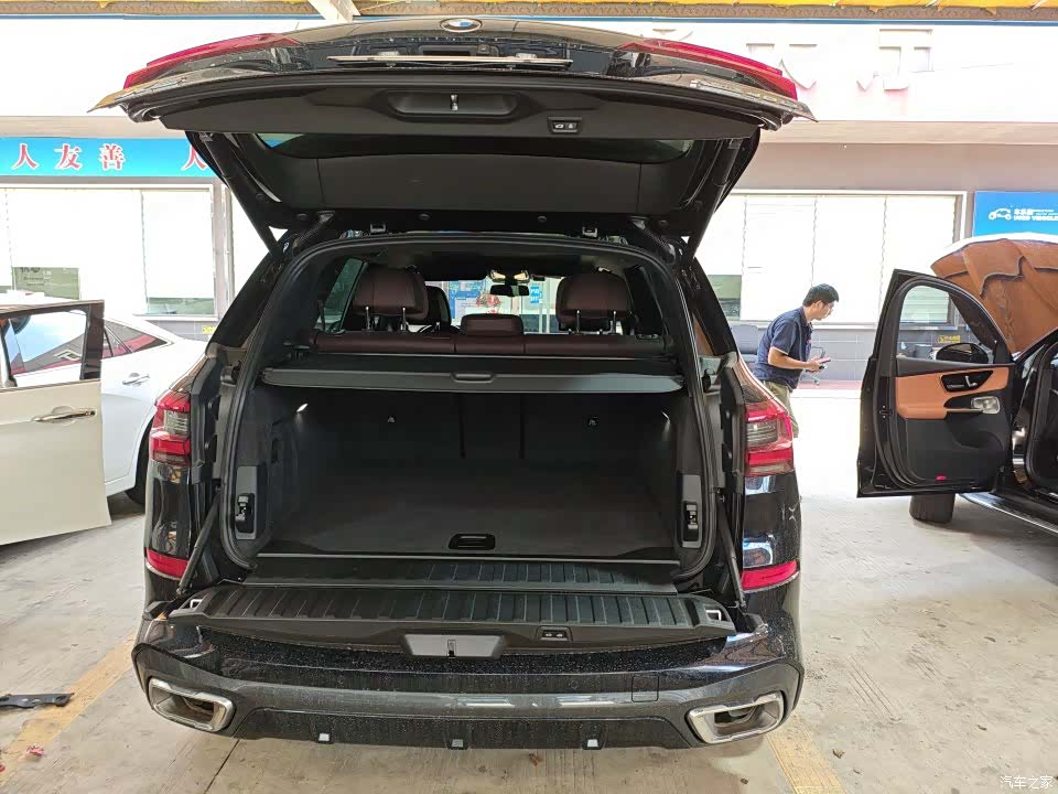 BMW X5, 2023 6