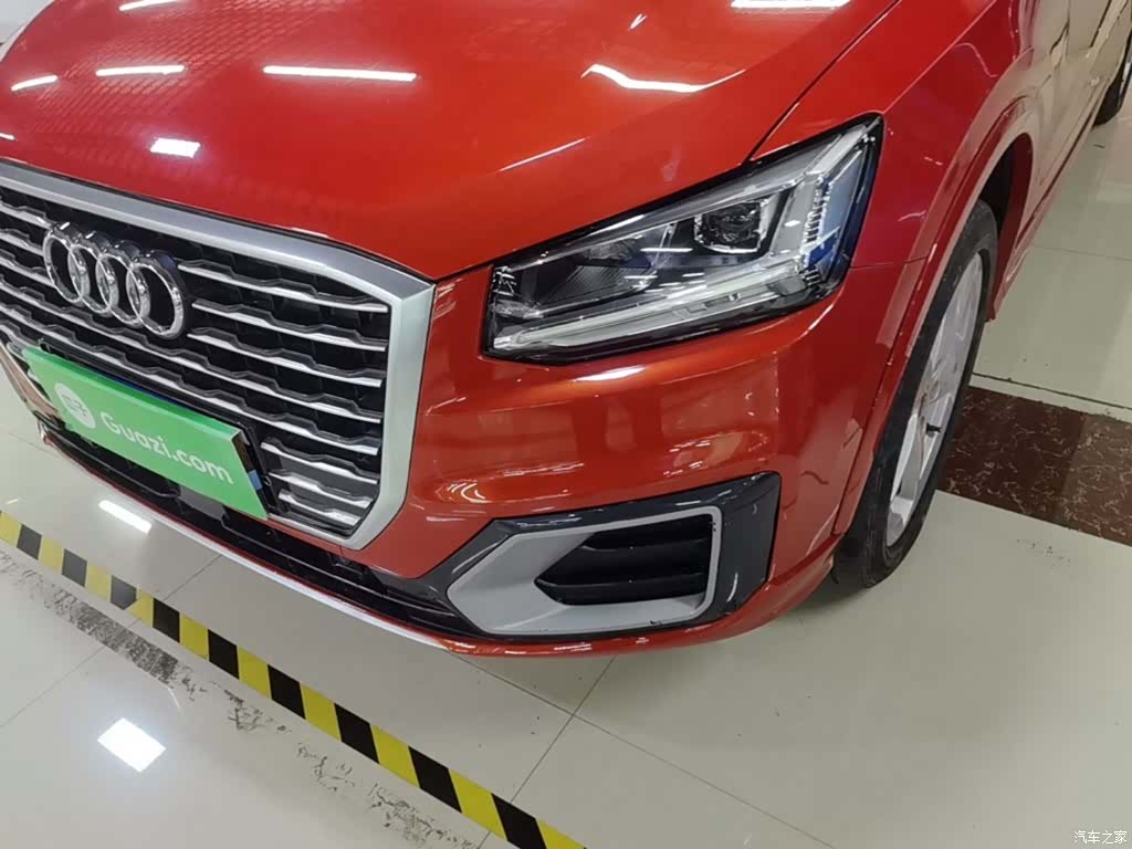 Audi Q2L, 2018 24