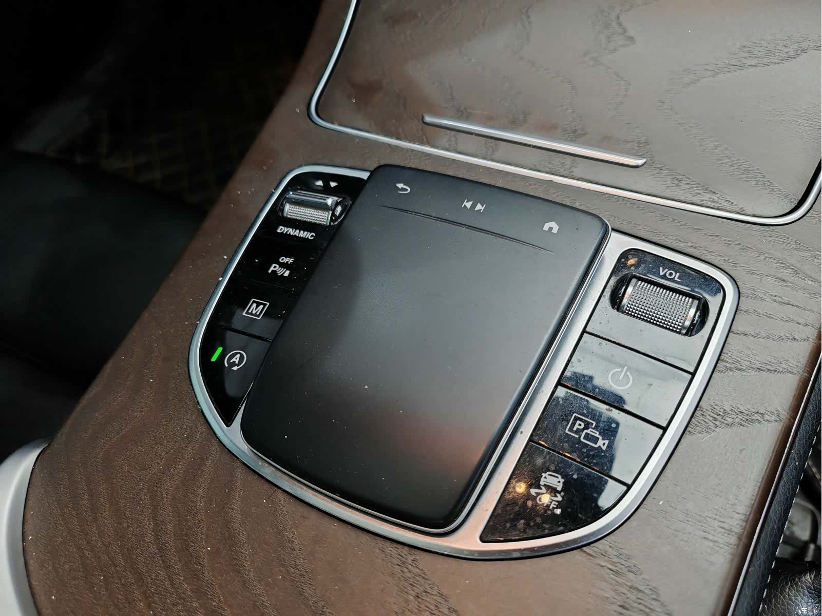 Mercedes-Benz GLC, 2019 16
