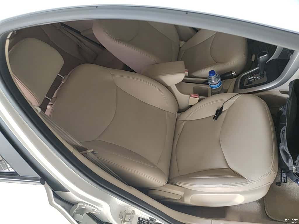 Wuling 630, 2015 25