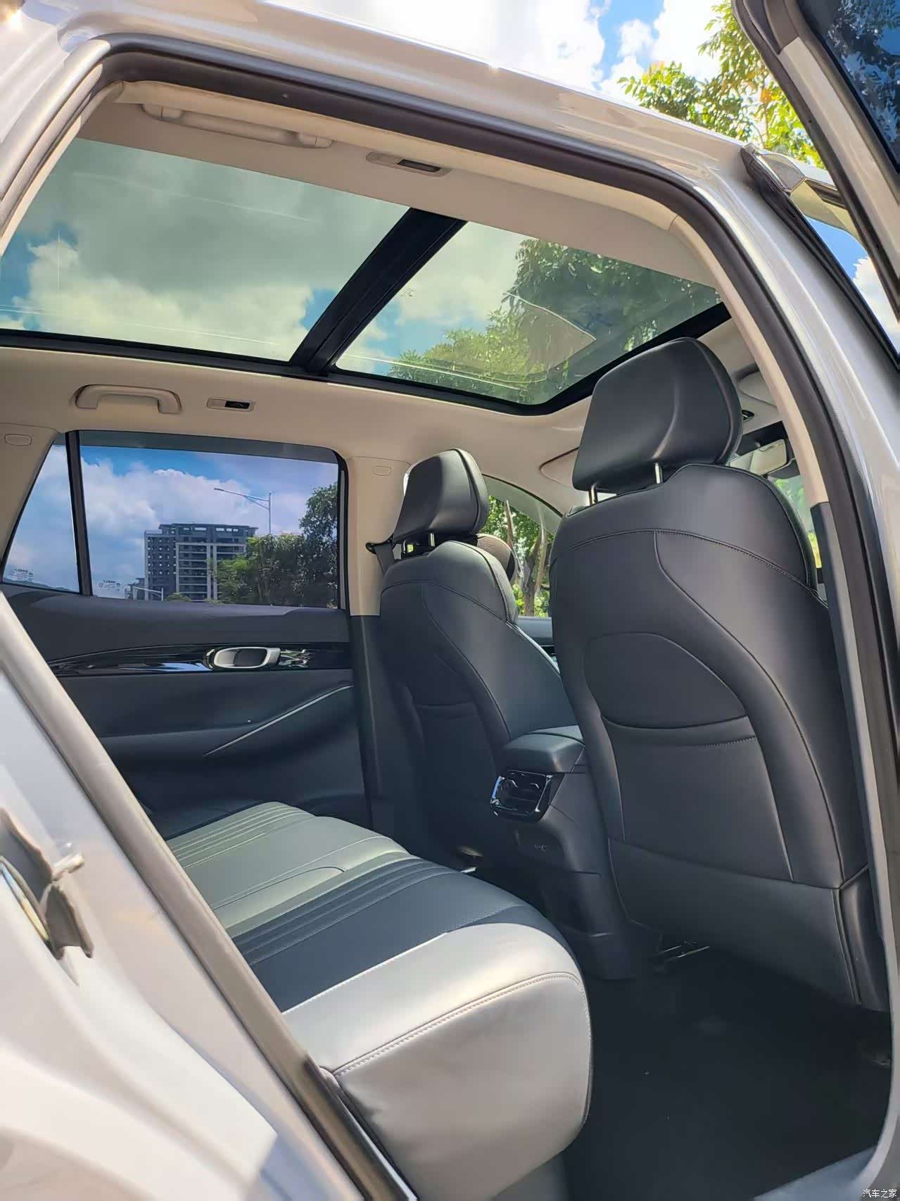 Geely Galaxy E5, 2024 4