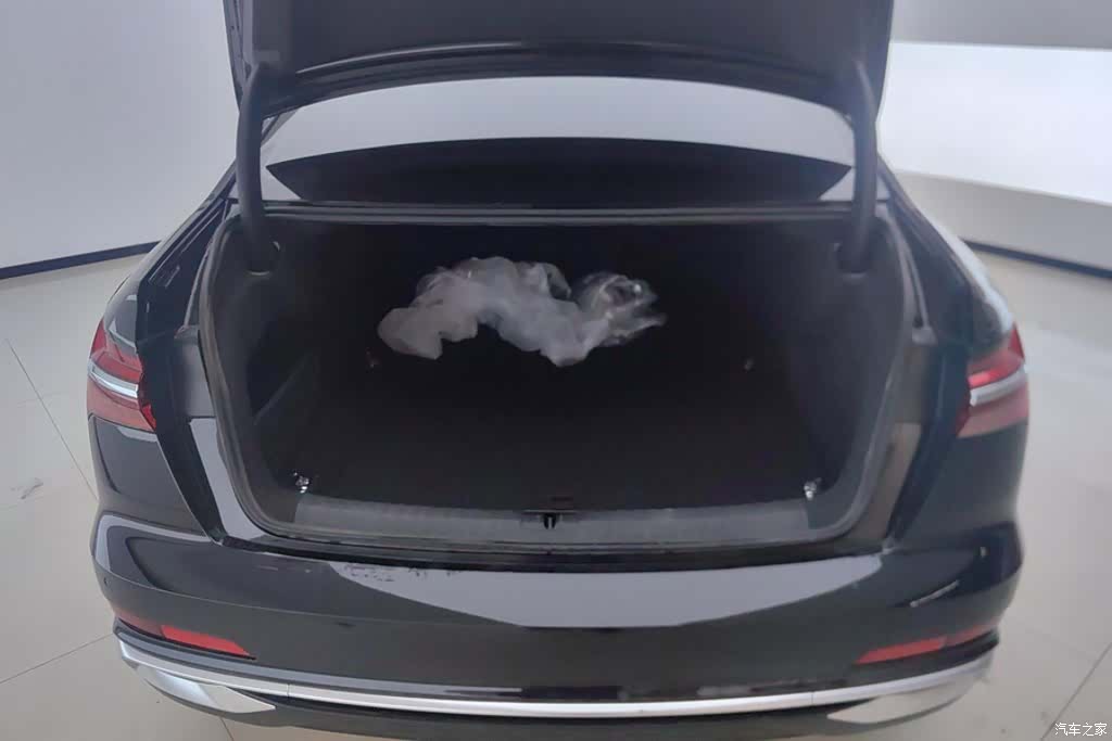 Audi A6L, 2025 4