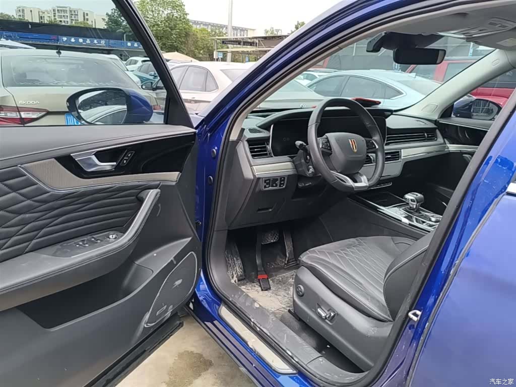 Hongqi HS5, 2022 16
