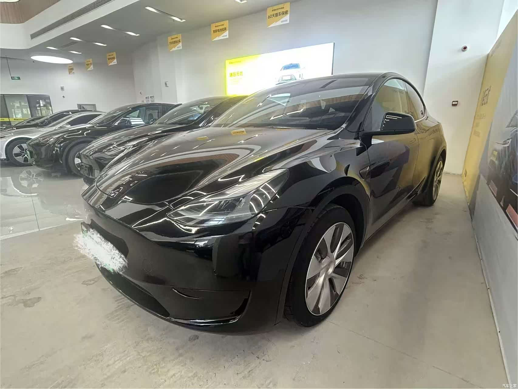 Tesla Model Y, 2022 1