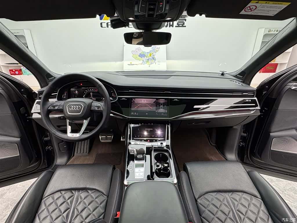 Audi Q7, 2024 9