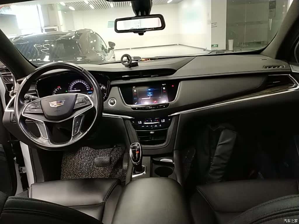 Cadillac XT5, 2019 10