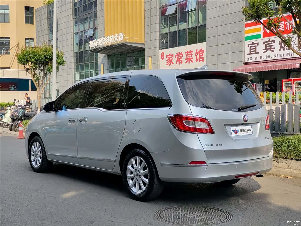 Buick GL8, 2016 4