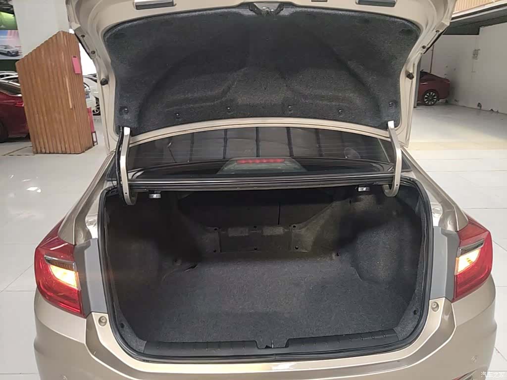 Honda Crider, 2017 19
