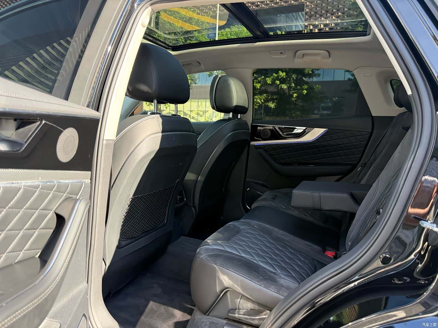 Hongqi HS5, 2020 8